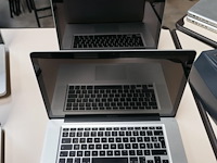 2 apple macbook pro - afbeelding 1 van  5