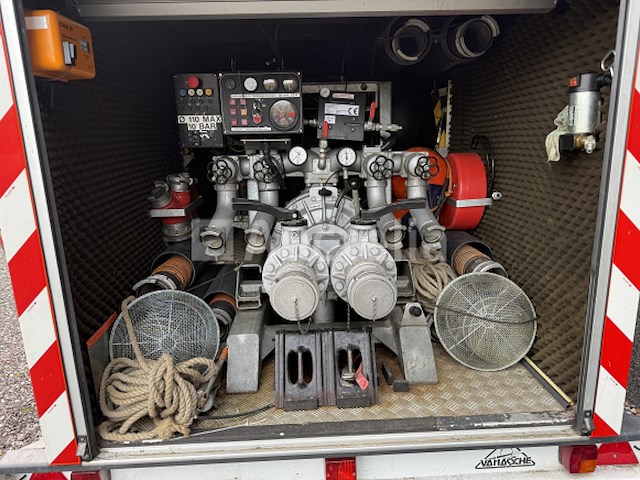 2-assige aanhangwagen dede (1998 / de 220 598), met dieselmotor aangedreven pomp - afbeelding 23 van  32