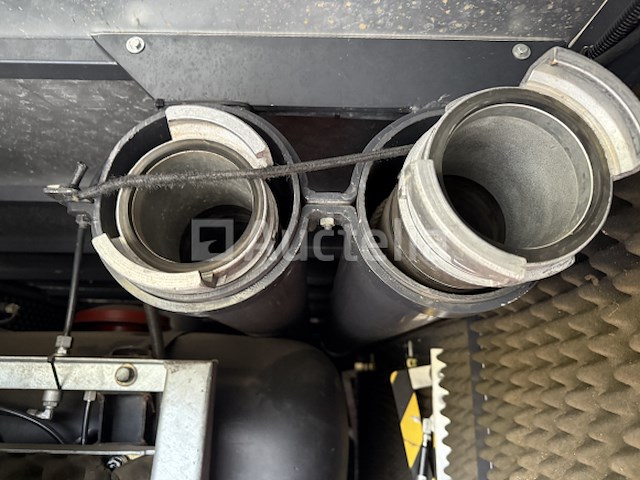 2-assige aanhangwagen dede (1998 / de 220 598), met dieselmotor aangedreven pomp - afbeelding 32 van  32