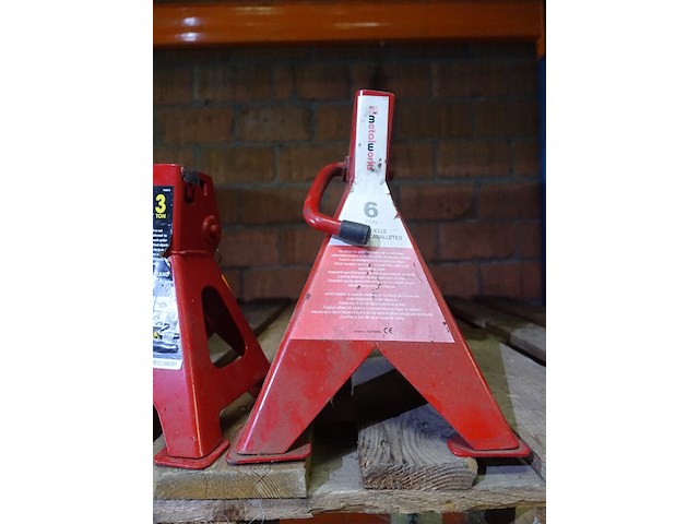 2 assteunen - afbeelding 7 van  12