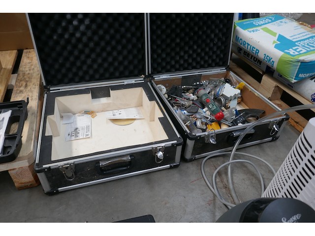 2 audio stack cases + inhoud - afbeelding 3 van  3