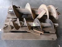 2 augers