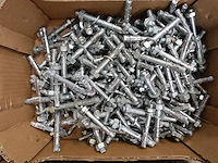 2 bakken keilbouten m10 - m12 (verschillende lengtes) - afbeelding 2 van  3