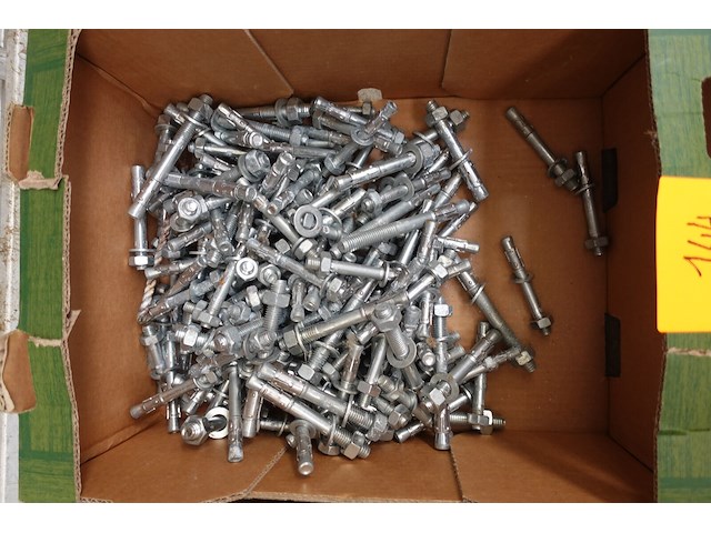 2 bakken keilbouten m10 - m12 (verschillende lengtes) - afbeelding 3 van  3