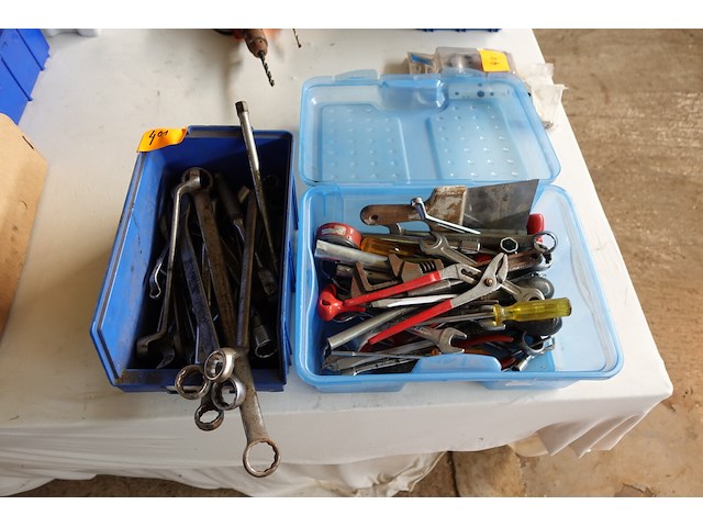 2 bakken materiaal - afbeelding 1 van  7