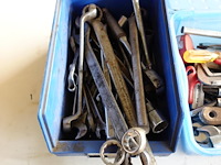 2 bakken materiaal - afbeelding 5 van  7