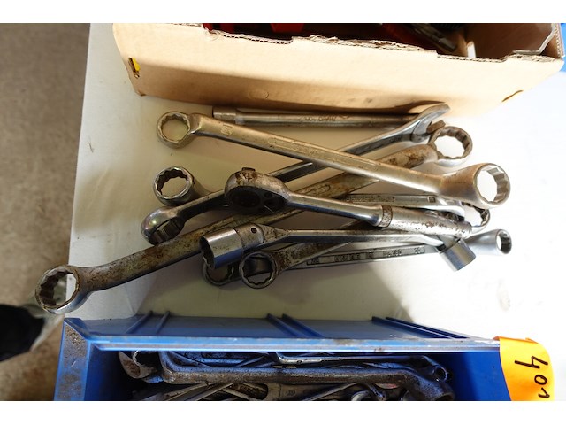 2 bakken materiaal - afbeelding 7 van  7