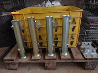 2 bakken met buishouders (voor parasols o.a.) - afbeelding 1 van  2