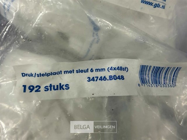 2 bakken uitvulplaatjes + insteekpluggen - afbeelding 6 van  10