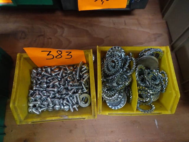 2 bakken vijzen en tandveerringen - afbeelding 3 van  4