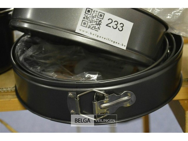 2 bakvormen en inmaakdoosjes - afbeelding 3 van  3