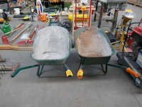 2 bakwagens - afbeelding 1 van  3