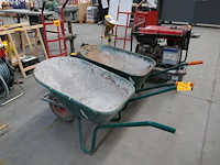 2 bakwagens - afbeelding 2 van  3