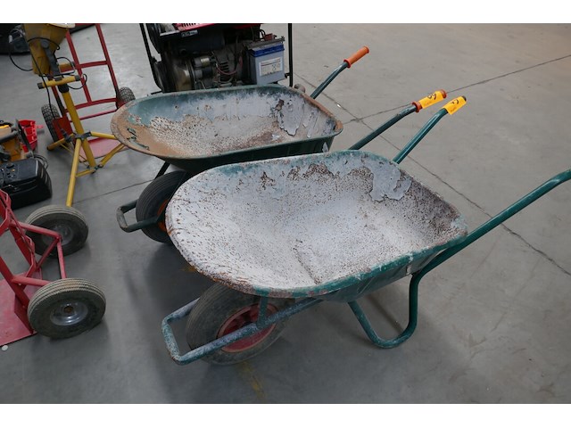 2 bakwagens - afbeelding 3 van  3