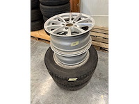 2 banden + 4 velgen volkswagen transporter - afbeelding 1 van  3
