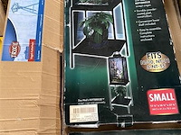 2 bedjes voor huisdieren, vogelhuisje en aquariumstand - afbeelding 1 van  1