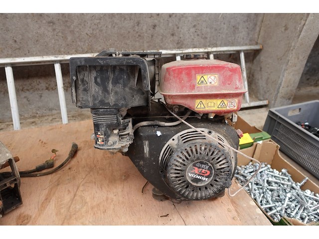 2 benzinemotoren honda gx390 (1 met starter) - afbeelding 3 van  9