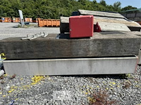 2 betonnen balken afm 265x042x36