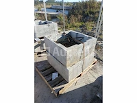 2 betonnen inspectiekamers 72x72x30
