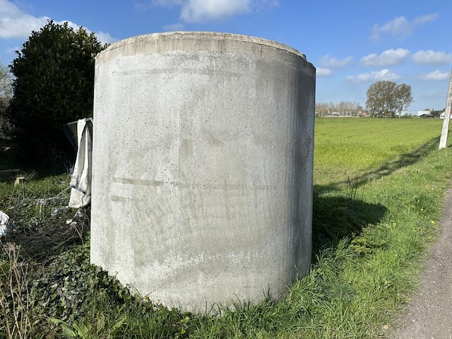 2 betonnen regenwaterputten 10,000l - afbeelding 2 van  2