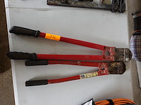 2 betonscharen - afbeelding 1 van  3