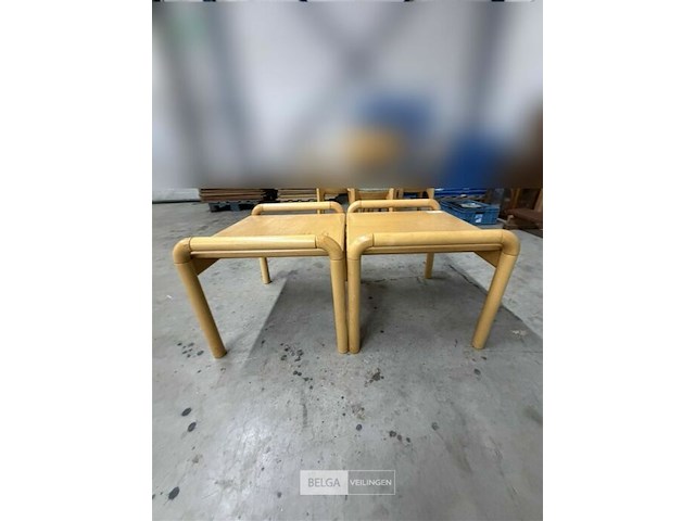 2 bijzettafeltjes - afbeelding 1 van  2