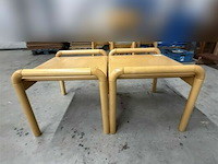 2 bijzettafeltjes