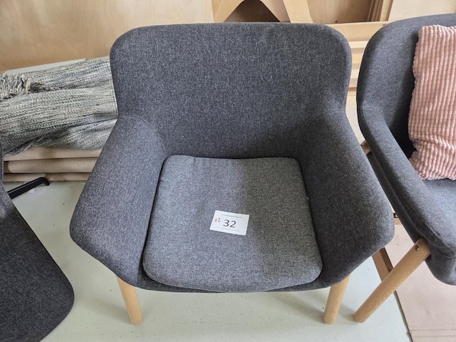 2 bijzetzeteltjes met kussen - afbeelding 4 van  7