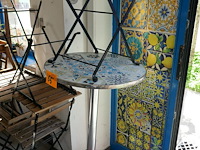 2 bistrotafels en 4 bistrostoelen + 2 barkrukken - afbeelding 3 van  4