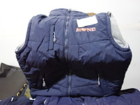 2 bodywarmers - maat xl - afbeelding 1 van  2