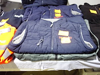 2 bodywarmers - maat xl - afbeelding 2 van  2