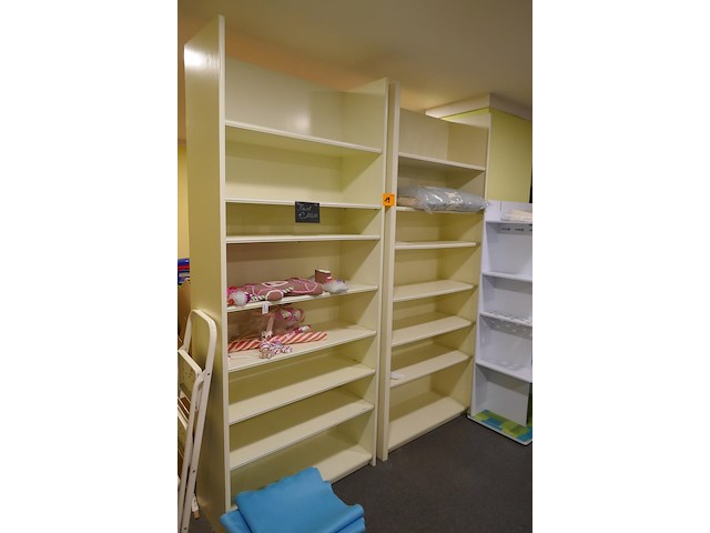 2 boekenkasten - afbeelding 1 van  3
