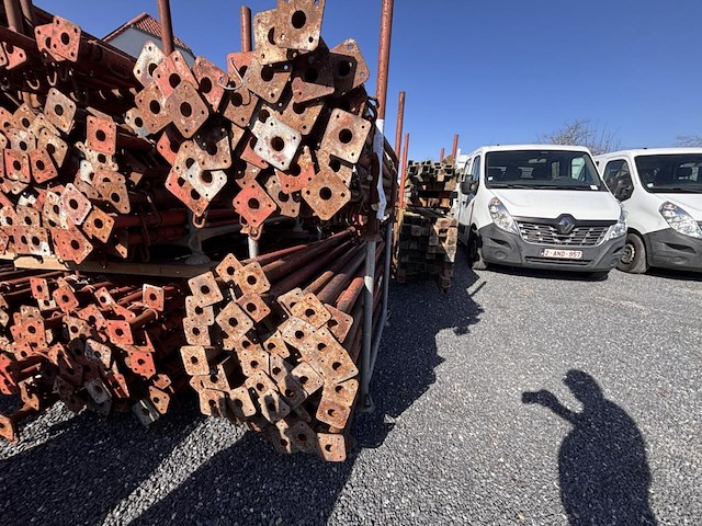 2 bokken inh stelschoren - afbeelding 1 van  2