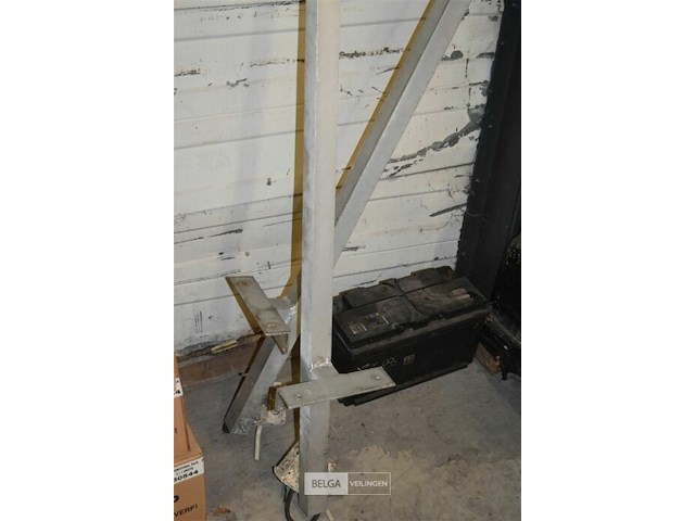 2 bouwlampen - afbeelding 2 van  3