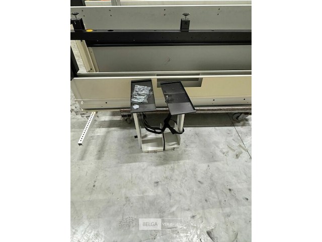 2 bureau's - afbeelding 3 van  4