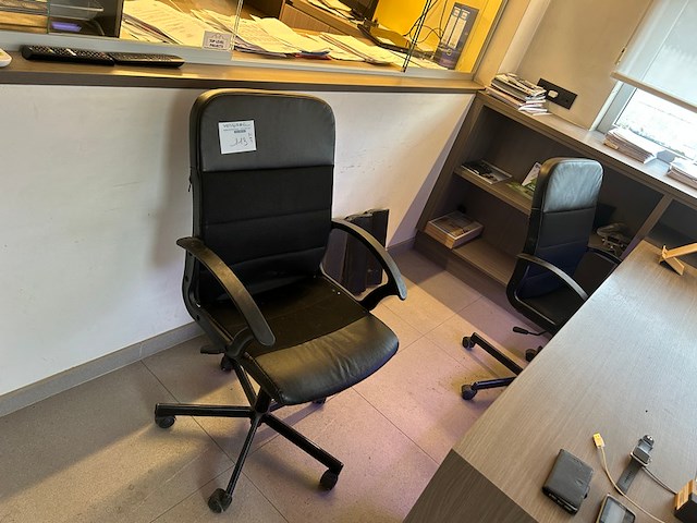 2 bureaustoelen ikea - afbeelding 1 van  5