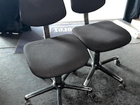 2 bureaustoelen - afbeelding 1 van  1