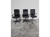 2 bureautafels en 3 bureaustoelen - afbeelding 4 van  4