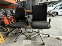 2 bureelstoelen - afbeelding 1 van  1