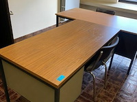 2 burelen met 2 stoelen - afbeelding 1 van  3