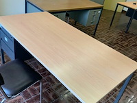 2 burelen met 2 stoelen - afbeelding 3 van  3