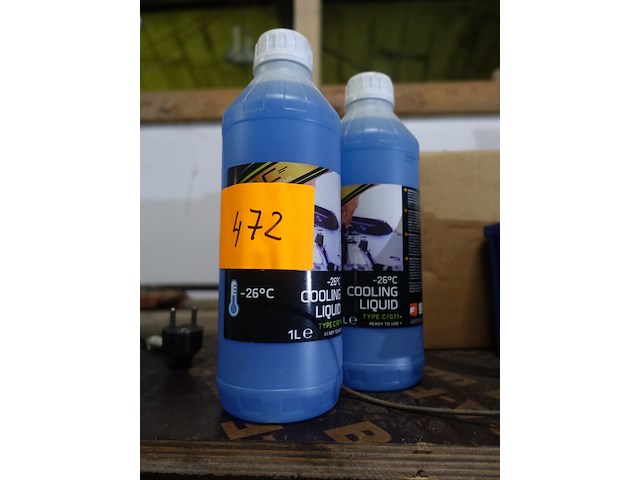 2 bussen koelvloeistof - afbeelding 1 van  2