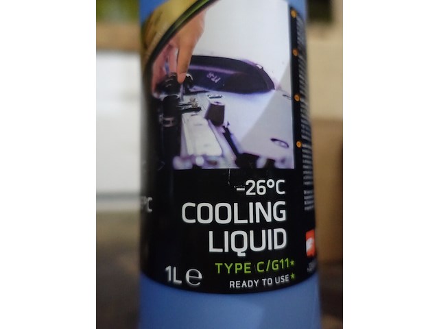 2 bussen koelvloeistof - afbeelding 2 van  2