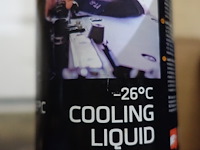 2 bussen koelvloeistof - afbeelding 2 van  2