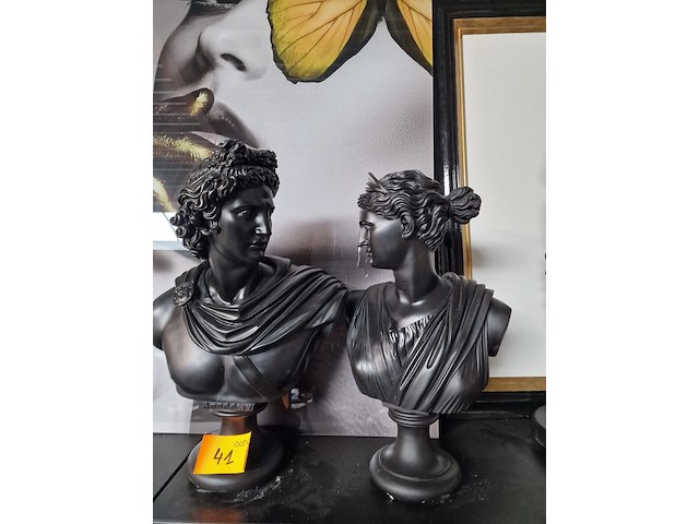 2 bustesculpturen (+/- 55 cmh) - afbeelding 1 van  8