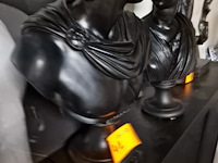 2 bustesculpturen (+/- 55 cmh) - afbeelding 4 van  8