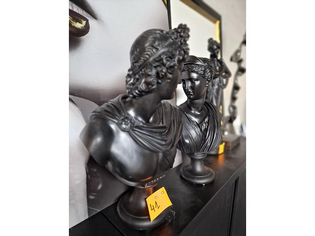 2 bustesculpturen (+/- 55 cmh) - afbeelding 5 van  8