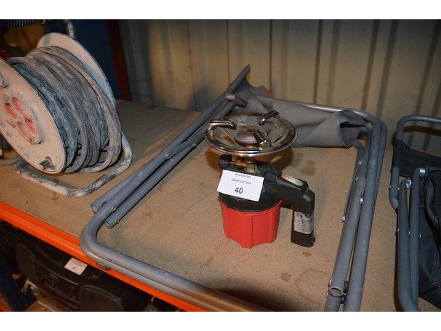 2 campingstoelen, 3 plooibare steekwagens, campingvuurtje - afbeelding 4 van  10