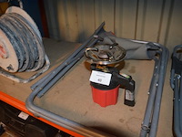 2 campingstoelen, 3 plooibare steekwagens, campingvuurtje - afbeelding 4 van  10