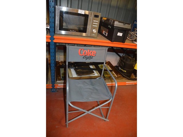 2 campingstoelen, 3 plooibare steekwagens, campingvuurtje - afbeelding 6 van  10